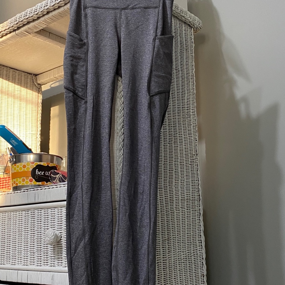 grey lululemon leggings